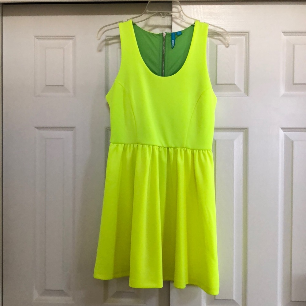 Mini dress